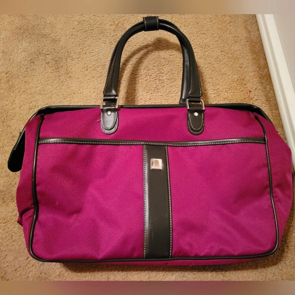 Nine & Co Travel Bag
